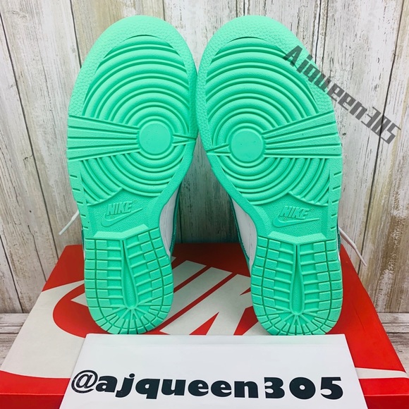 Nike Dunk Low White Green Glow W8 - Picture 6 of 6
